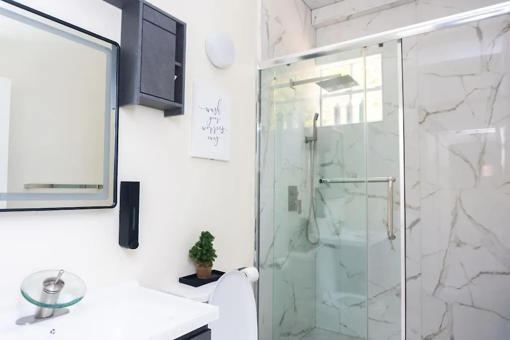 Luxe Jade Diamond Apartment Castries